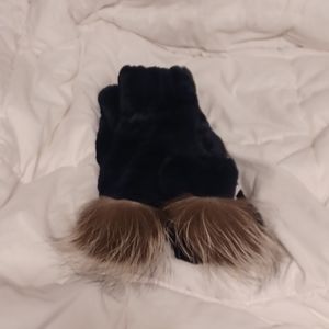 NEW! Women's Adrienne Landau fur scarf!